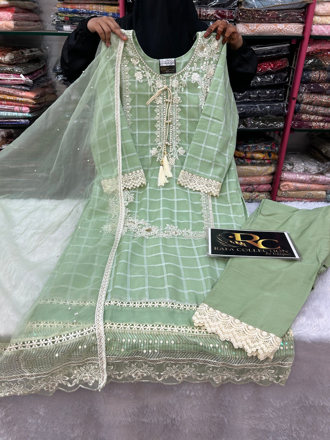 Pakistani Handwork Suit 475