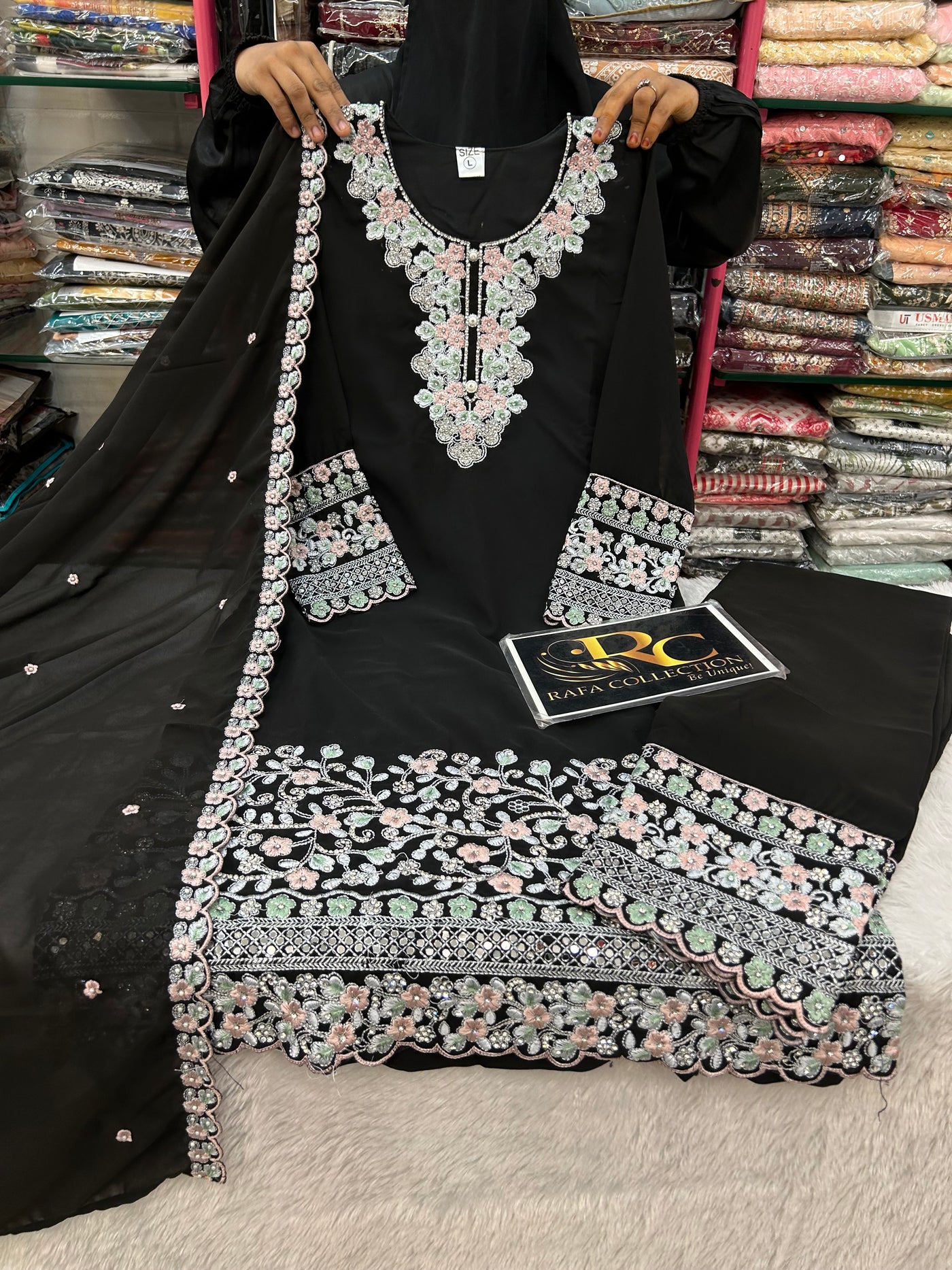 Georgette Handwork Suit 499