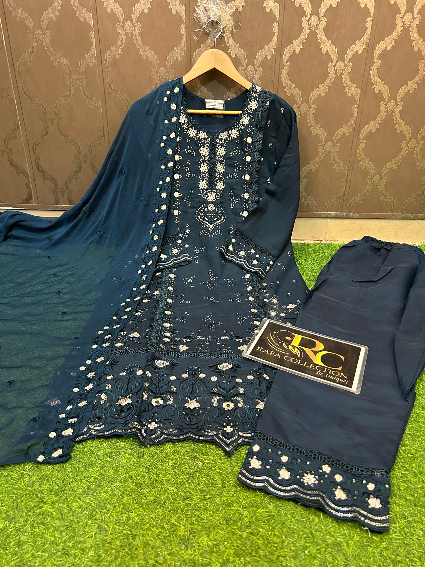 Pakistani Suit 1140