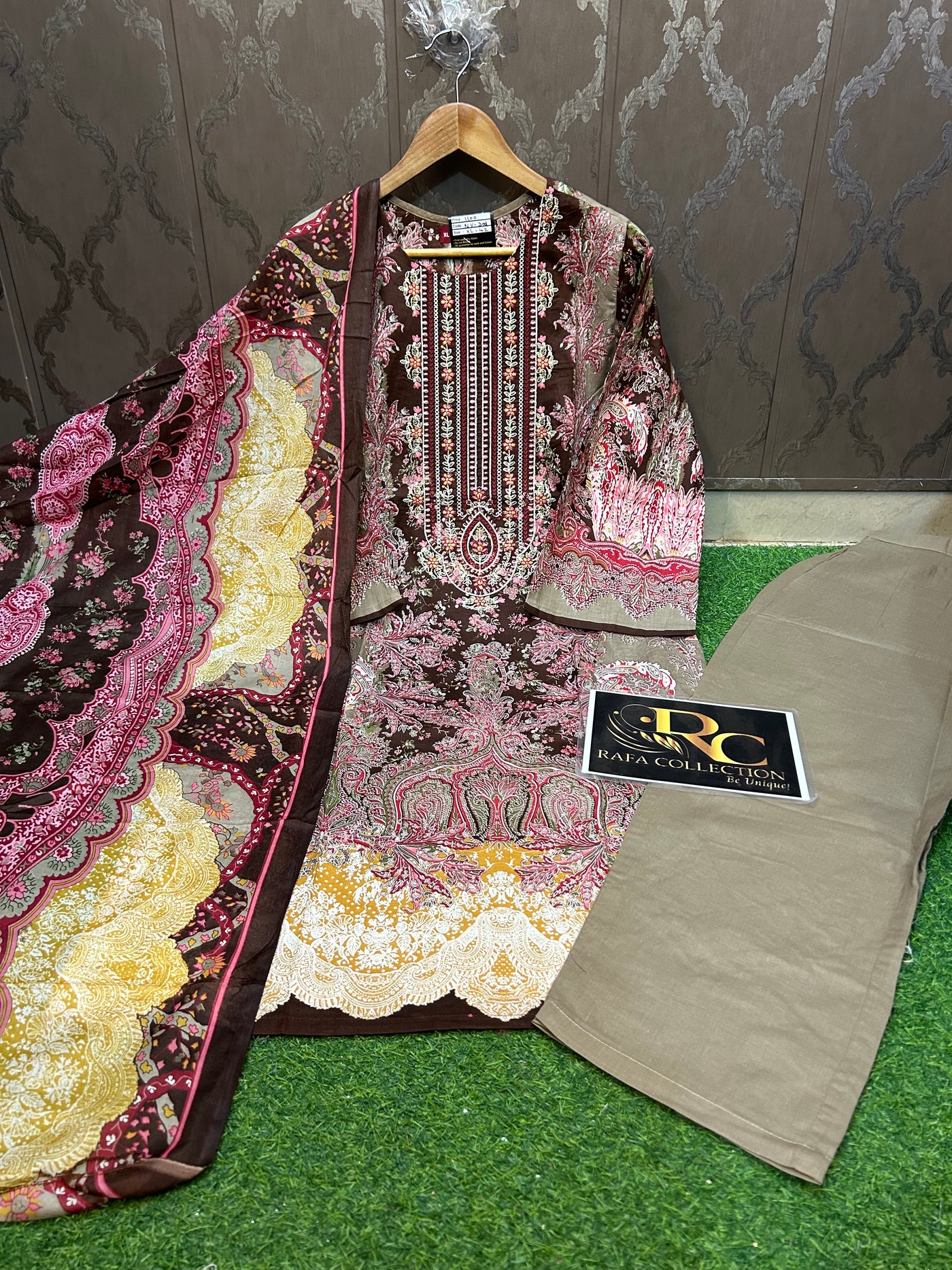 Pakistani Embroidered collection 3001