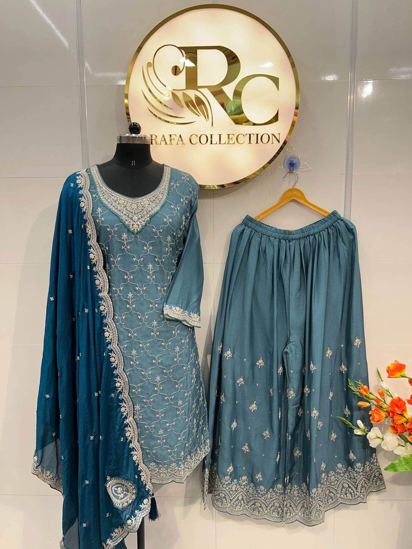 Rangrasiya Palazzo Set 1537