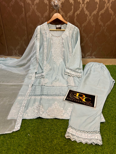 Embroided suit 489