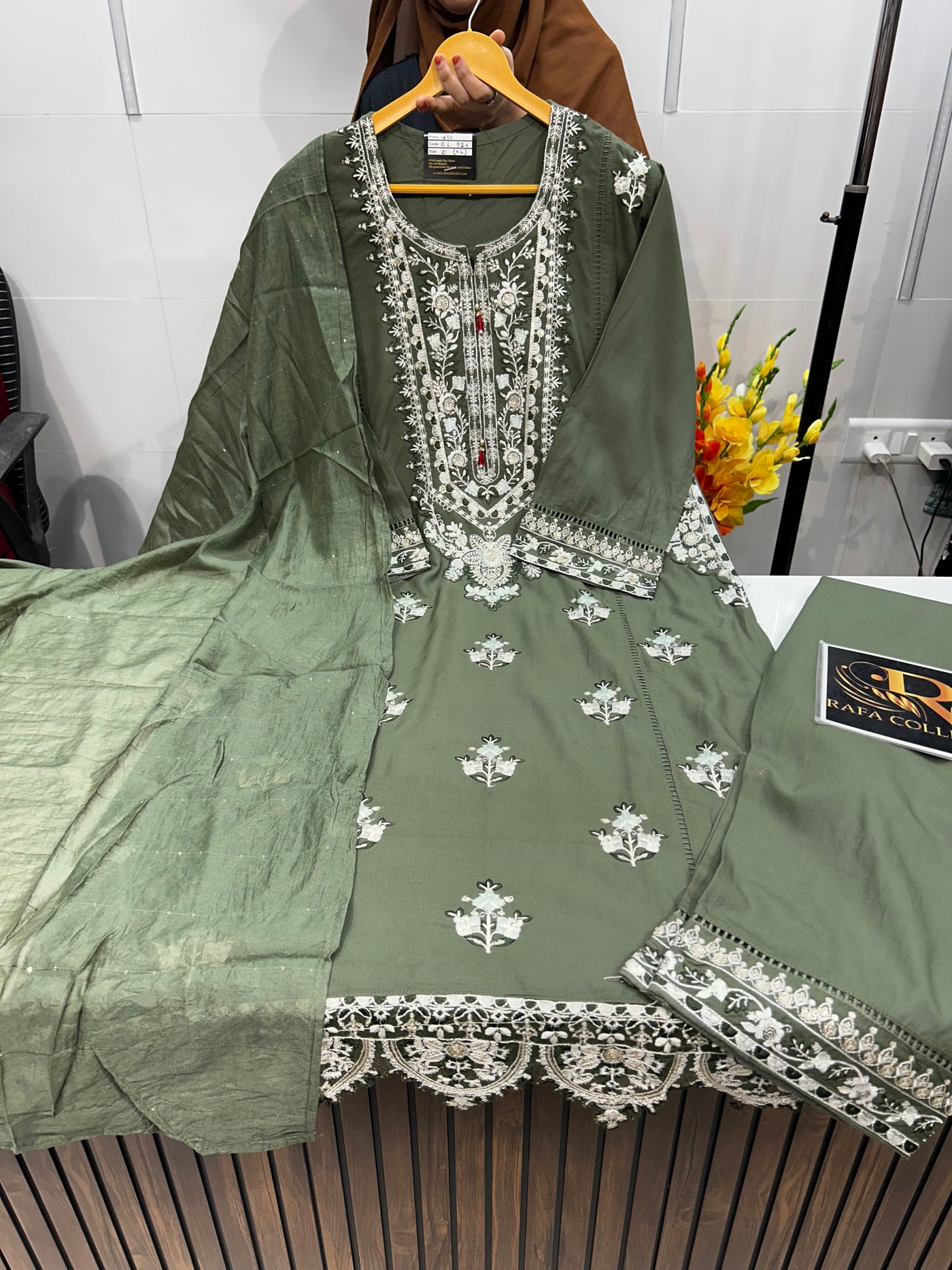 Pakistani Suit 924