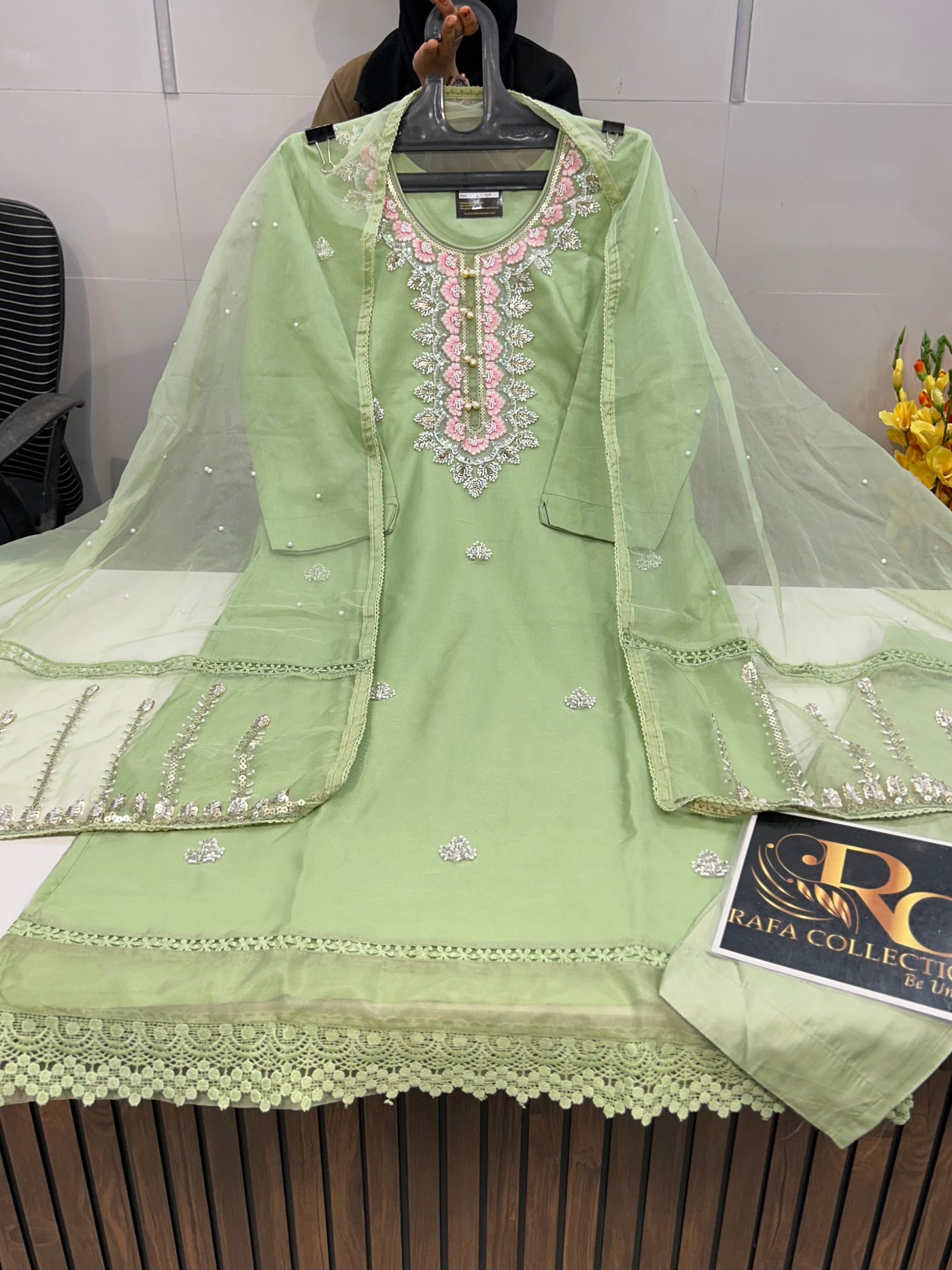 Pakistani Handwork Suit 1428