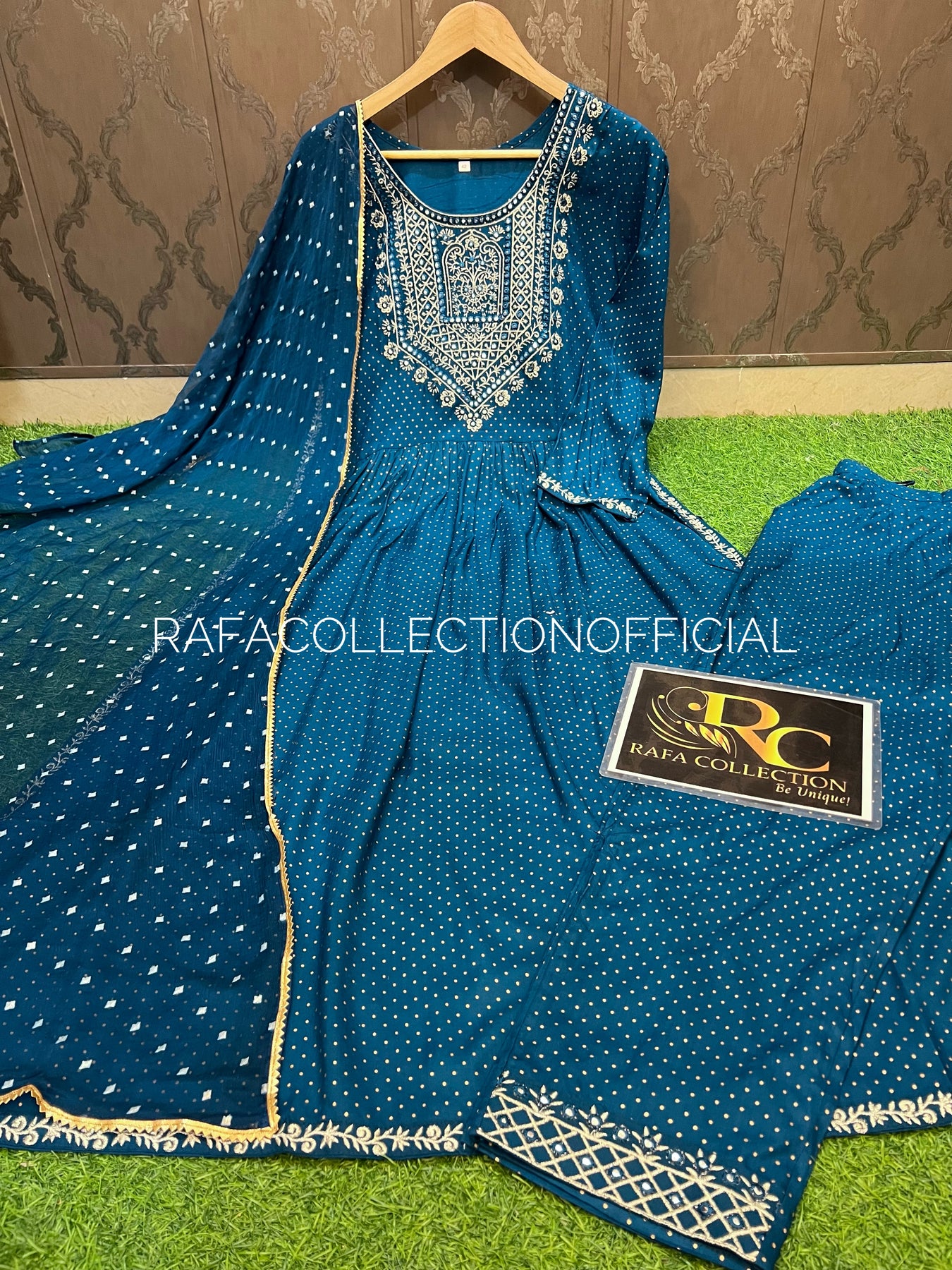 Nayra cut suit 036 – Rafa Collection